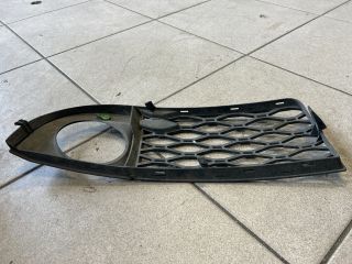 bontott AUDI A6 C5 Jobb Ködlámpa Rács