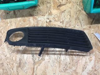 bontott AUDI A6 C5 Jobb Ködlámpa Rács