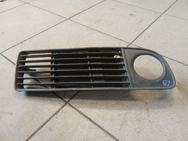 bontott AUDI A6 C5 Jobb Ködlámpa Rács