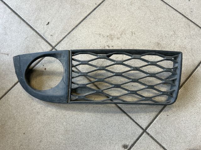 bontott AUDI A6 C5 Jobb Ködlámpa Rács