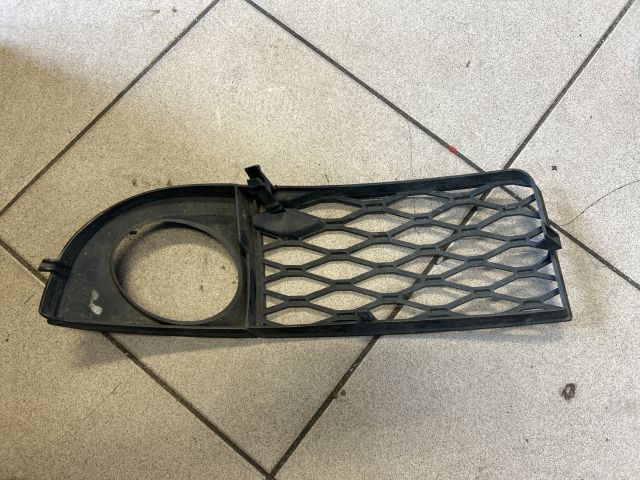 bontott AUDI A6 C5 Jobb Ködlámpa Rács