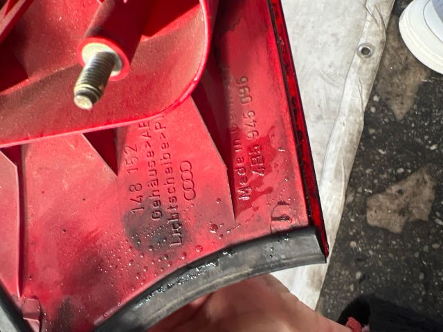 bontott AUDI A6 C5 Jobb Külső Hátsó Lámpa