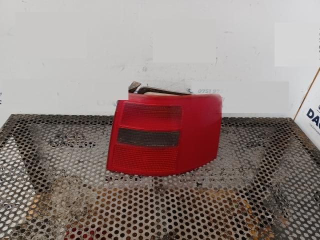 bontott AUDI A6 C5 Jobb Külső Hátsó Lámpa