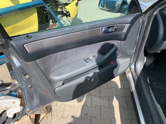 bontott AUDI A6 C5 Jobb Napellenző