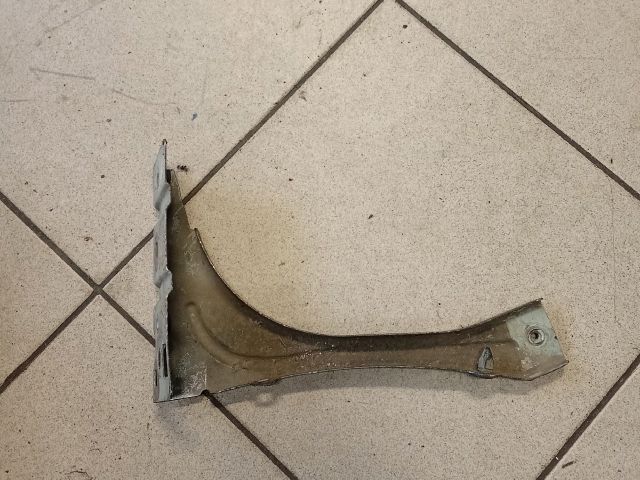 bontott AUDI A6 C5 Jobb Sárvédő Oldaltartó