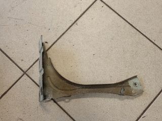 bontott AUDI A6 C5 Jobb Sárvédő Oldaltartó