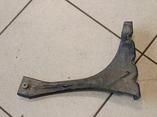 bontott AUDI A6 C5 Jobb Sárvédő Oldaltartó