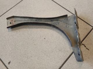 bontott AUDI A6 C5 Jobb Sárvédő Oldaltartó