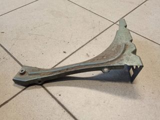 bontott AUDI A6 C5 Jobb Sárvédő Oldaltartó