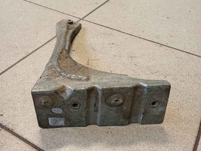 bontott AUDI A6 C5 Jobb Sárvédő Oldaltartó