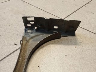 bontott AUDI A6 C5 Jobb Sárvédő Oldaltartó