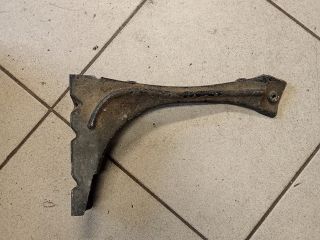 bontott AUDI A6 C5 Jobb Sárvédő Oldaltartó