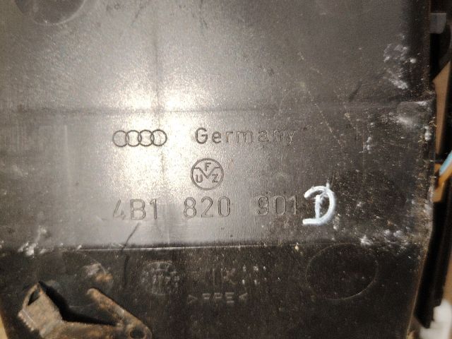 bontott AUDI A6 C5 Jobb Szellőző