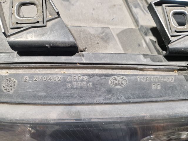 bontott AUDI A6 C5 Jobb Xenon Fényszóró