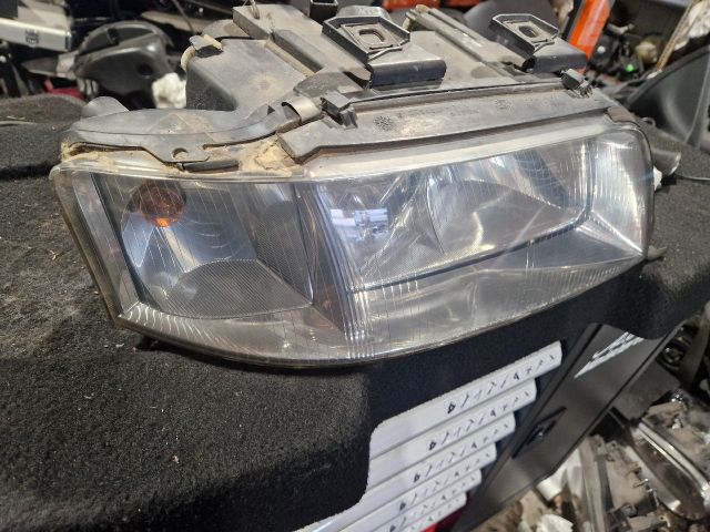 bontott AUDI A6 C5 Jobb Xenon Fényszóró