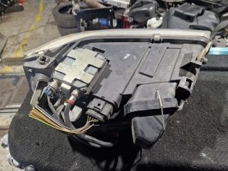 bontott AUDI A6 C5 Jobb Xenon Fényszóró