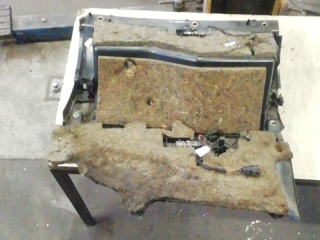 bontott AUDI A6 C5 Kesztyűtartó