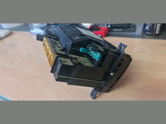 bontott AUDI A6 C5 Klíma Kapcsoló