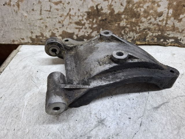 bontott AUDI A6 C5 Klímakompresszor Tartó Bak