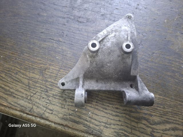 bontott AUDI A6 C5 Klímakompresszor Tartó Bak