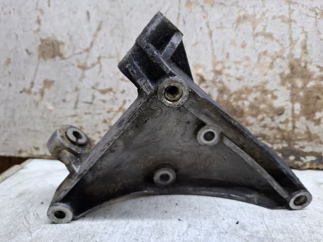 bontott AUDI A6 C5 Klímakompresszor Tartó Bak