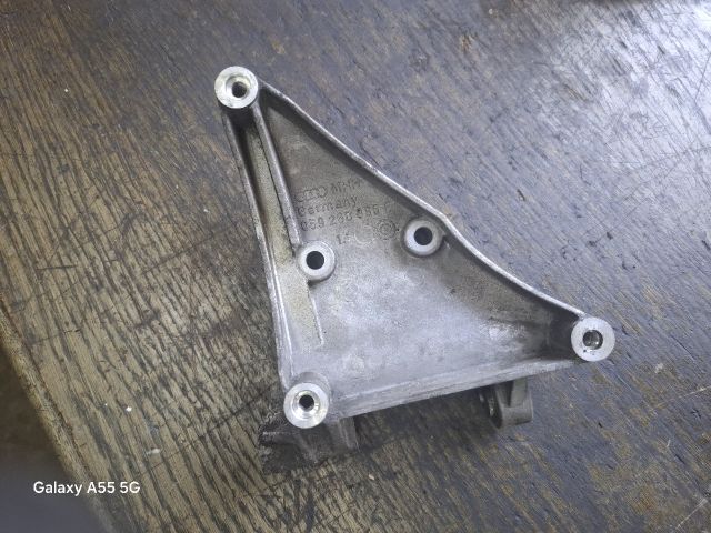 bontott AUDI A6 C5 Klímakompresszor Tartó Bak