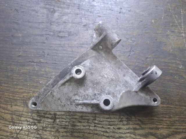 bontott AUDI A6 C5 Klímakompresszor Tartó Bak