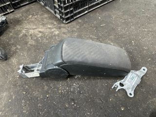 bontott AUDI A6 C5 Könyöklő