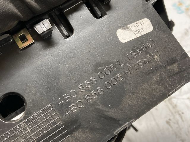 bontott AUDI A6 C5 Középkonzol Keret