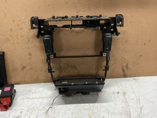 bontott AUDI A6 C5 Középkonzol Keret