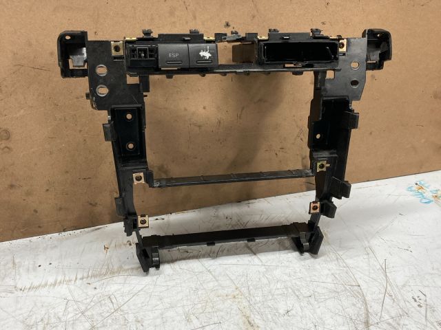 bontott AUDI A6 C5 Középkonzol Keret