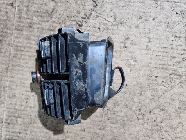 bontott AUDI A6 C5 Középső Szellőző