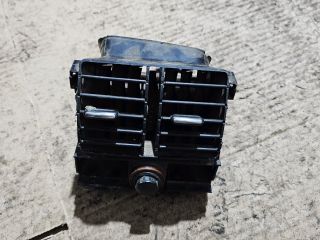 bontott AUDI A6 C5 Középső Szellőző