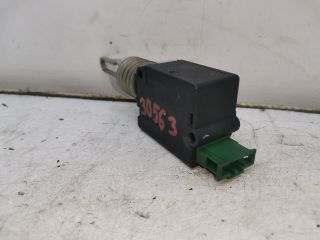 bontott AUDI A6 C5 Központizár Motor Csomagtérajtó