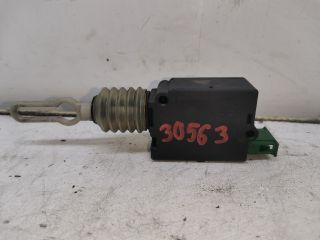 bontott AUDI A6 C5 Központizár Motor Csomagtérajtó