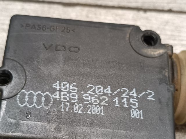 bontott AUDI A6 C5 Központizár Motor Csomagtérajtó