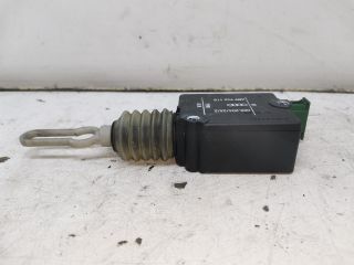 bontott AUDI A6 C5 Központizár Motor Csomagtérajtó