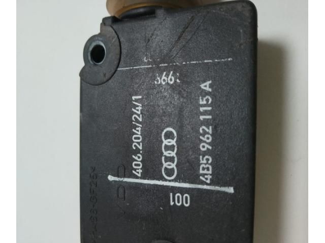 bontott AUDI A6 C5 Központizár Motor Tankajtó