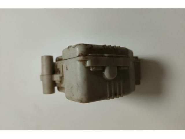 bontott AUDI A6 C5 Központizár Motor Tankajtó