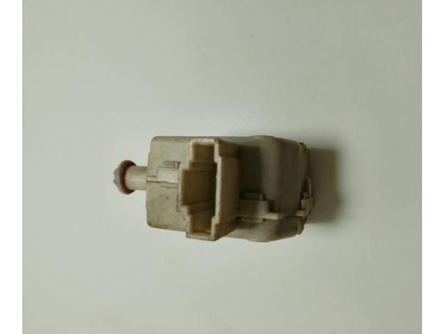 bontott AUDI A6 C5 Központizár Motor Tankajtó