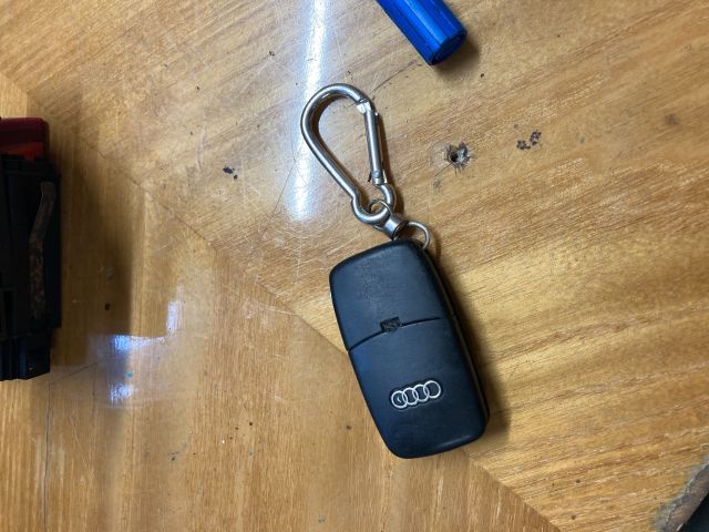 bontott AUDI A6 C5 Kulcs