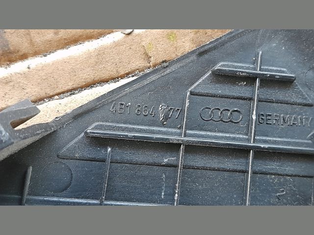 bontott AUDI A6 C5 Lábtámasz Burkolat