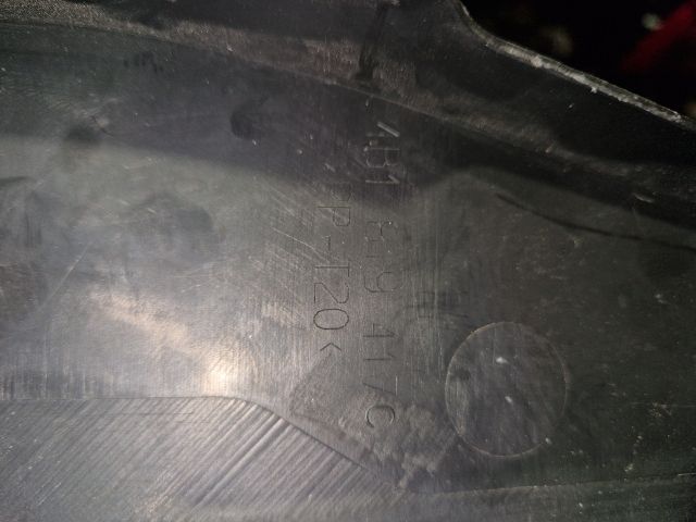 bontott AUDI A6 C5 Levélrács