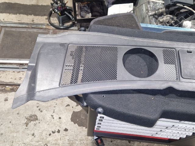 bontott AUDI A6 C5 Levélrács