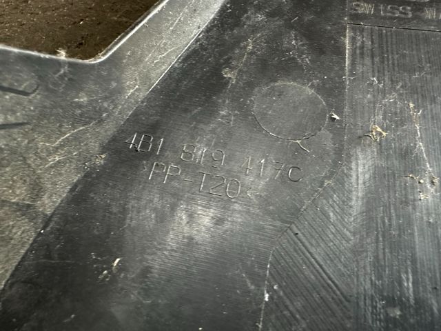 bontott AUDI A6 C5 Levélrács