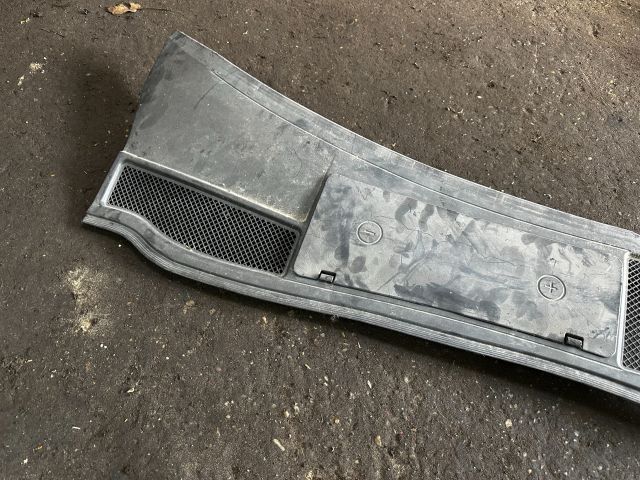 bontott AUDI A6 C5 Levélrács