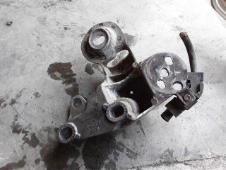 bontott AUDI A6 C5 Motor Tartó Bak Jobb