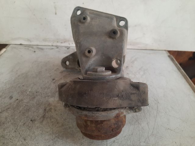 bontott AUDI A6 C5 Motor Tartó Bak (Pozíciófüggetlen)