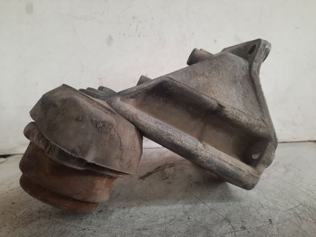 bontott AUDI A6 C5 Motor Tartó Bak (Pozíciófüggetlen)