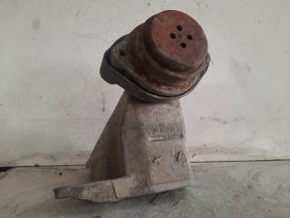bontott AUDI A6 C5 Motor Tartó Bak (Pozíciófüggetlen)
